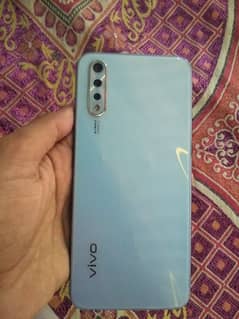 vivo S1 in good condition