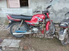 Yamaha junoon 100cc bilkul saaf condition hai 3 figure number mandi ka