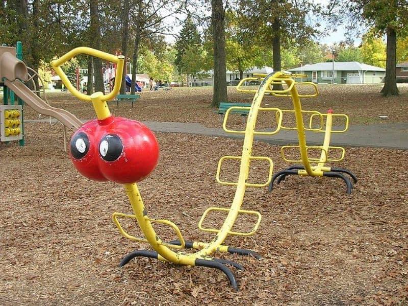 PARK SWINGS / MONKEY BAR /  KIDS SWINGS / KIDS PLAY LAND 5