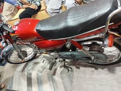 Good condition bike one hand use. .