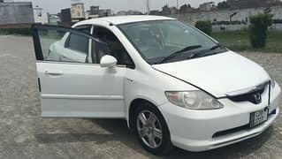 Honda city 2005 automatic/ 03234230981 / 03134675541