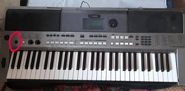 yahama keyboard psr E443 very good candtion 10/10