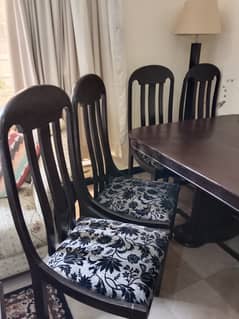 8 Seater Solid Dinning Table