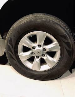 Toyota Prado Original Rims & Tyres. (Set of 4) PIRELLI 265/70/R17