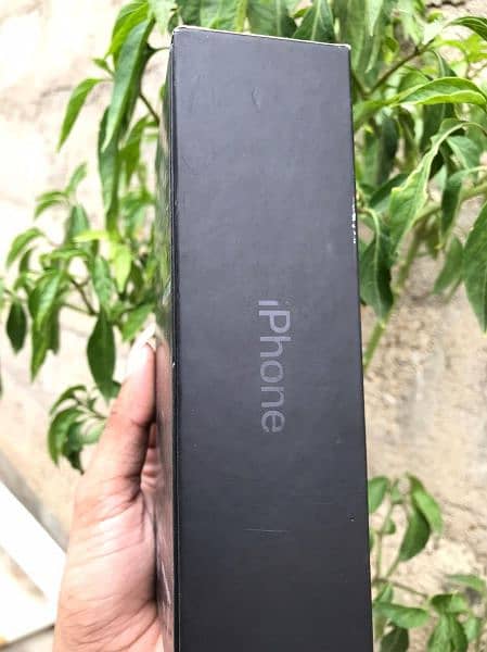 iPhone 7 Plus 128gb With Box 6