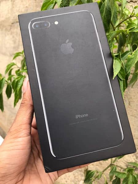 iPhone 7 Plus 128gb With Box 7