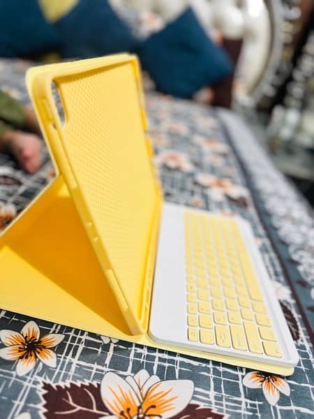 Keyboard Case for iPad Pro 12.9 inch, Yellow 3