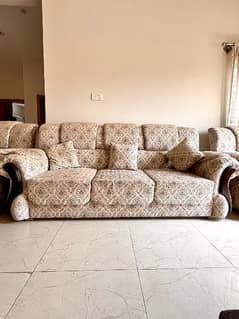 Sofa set urgent sale