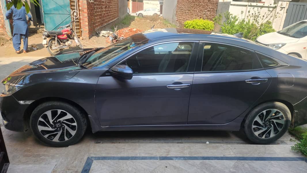 Honda Civic VTi Oriel  2016 Model 4