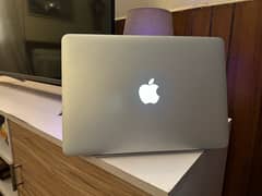 MacBook Pro 2015 in 10/10 Condition