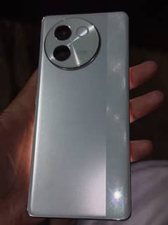 10/10 condition vivo v30e