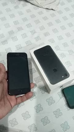 iphone 7 32 GB with Box PTA Approved