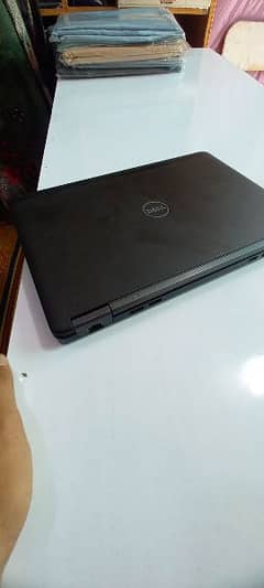 laptop dell good condition core i5 5 generation touch s