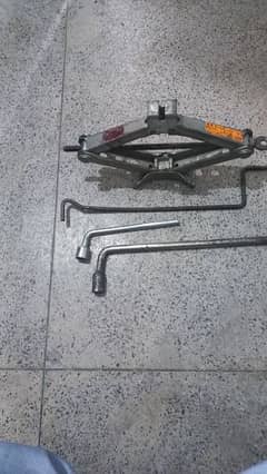 Car jack japani with accessories 0