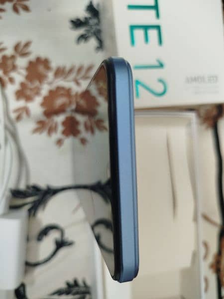 Infinix Note 12 . . . . Complete Box 4