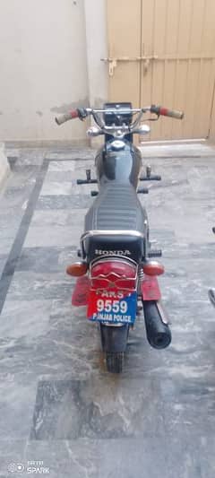 honda 125 black colour