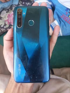 realme 5 pro 8 128