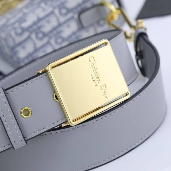 *DIOR* 30 Montaigne Box Bag  Details, The 30 Montaigne box bag 11