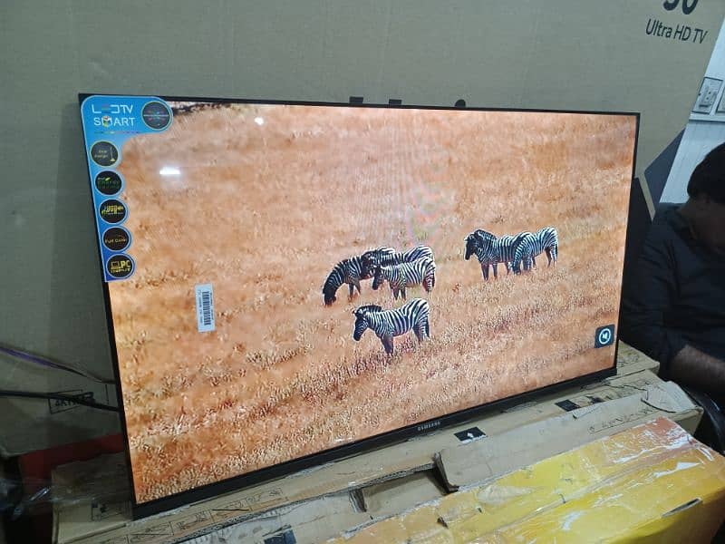 Smart Led Tv 32,,inch Samsung Latest 2024 call. 03024036462 7