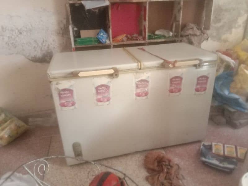 deep freezer for shop or home use is available for sale 7