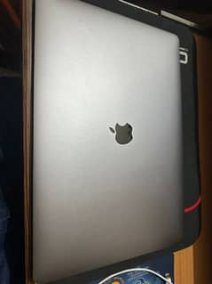 Macbook pro 2019 (15 inch)