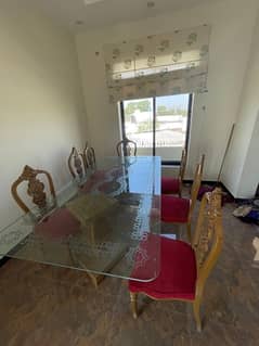 Dining table for sale