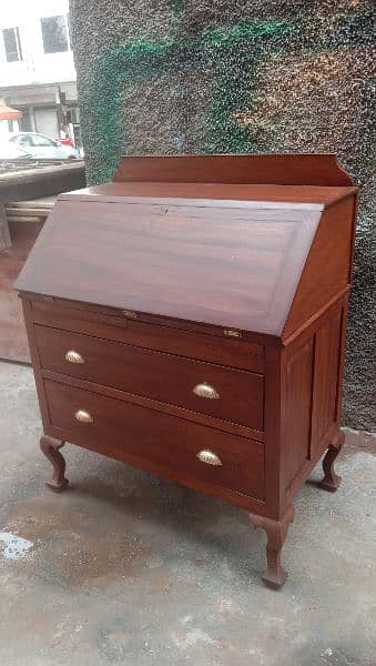 Writing Bureau ( vintage item) 0