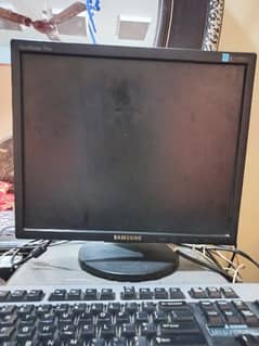 Dell Core2duo Pc with 17 inch LCD 500gb Hard Ram 4gb