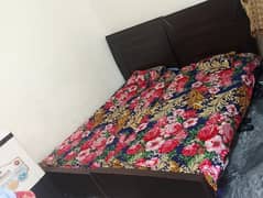 sengal two beds good condition
