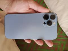 i phone 13 pro max 256Gb factory unlock.