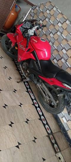 kpr 200cc heavy bike 0