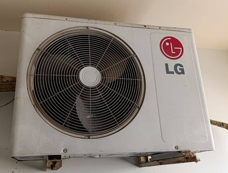 Imported LG Split Ac 1.5 Ton, Plasma Model. Non Inverter 1