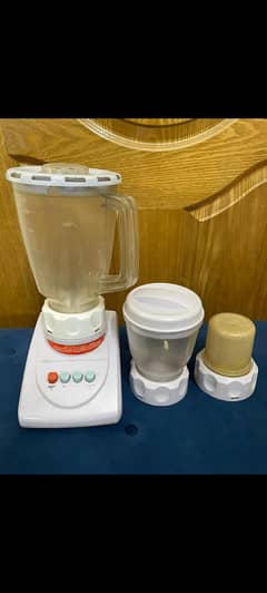 Juiser blender. ( westpoint )