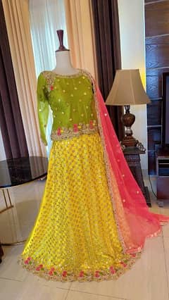 MEHNDI BRIDAL DRESS