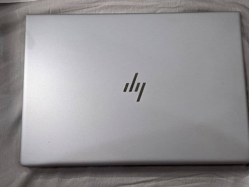 Hp 840 G5 elite book laptop 8gb ram 256gb ssd 9