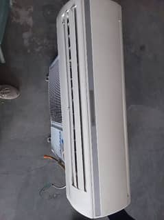 Gree Ac 1.5 ton very good condition full genion