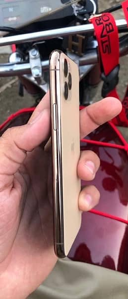 iphone 11 pro urgent sale 3