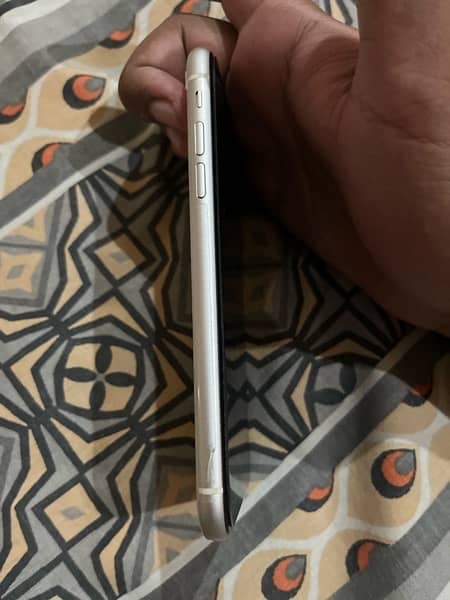 IPhone 11 non PTA 2