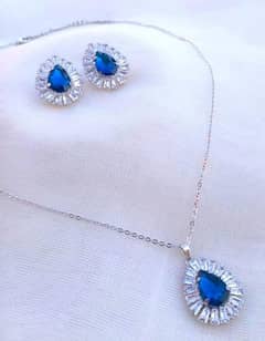 Modern Design Silver Plated Zircon Necklace Set