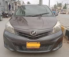 Toyota Vitz 2012