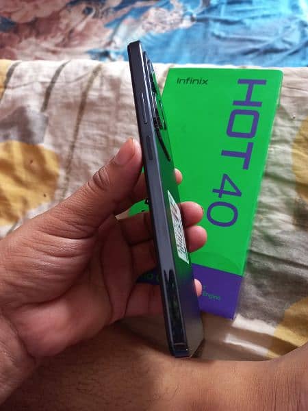 infinix hot 40 16/256 brand new 10 to 11 monts warnty complete saman 2