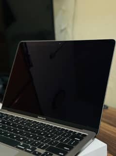 MacBook Air M1 2020 8/256 just like brand new