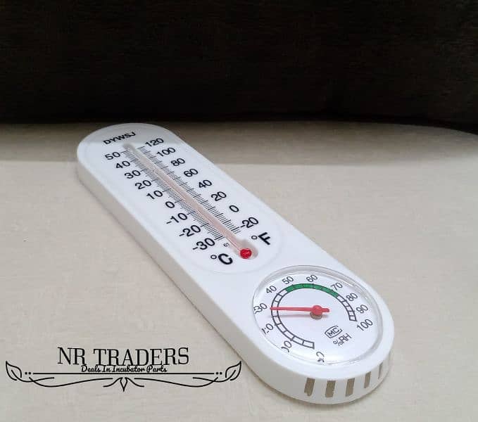 Digital And Analogue Room Temperature and Humidity Meter 5