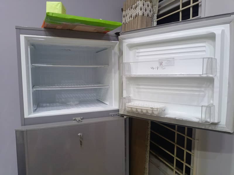 PEL 14 Double Door Fridge – Energy Efficient & Spacious Storage 2