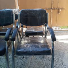 06 best condition visiting chairs available for sale