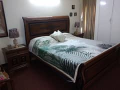 wooden bedset without mattress