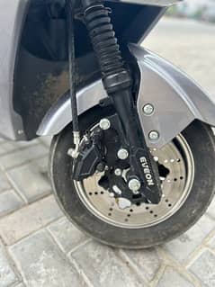 Waterproof Scooty 60-70Km range