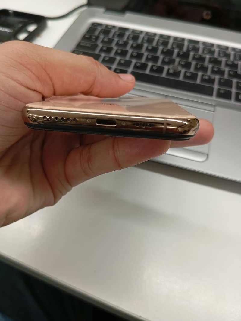 iPhone XS 256GB not PTA 5