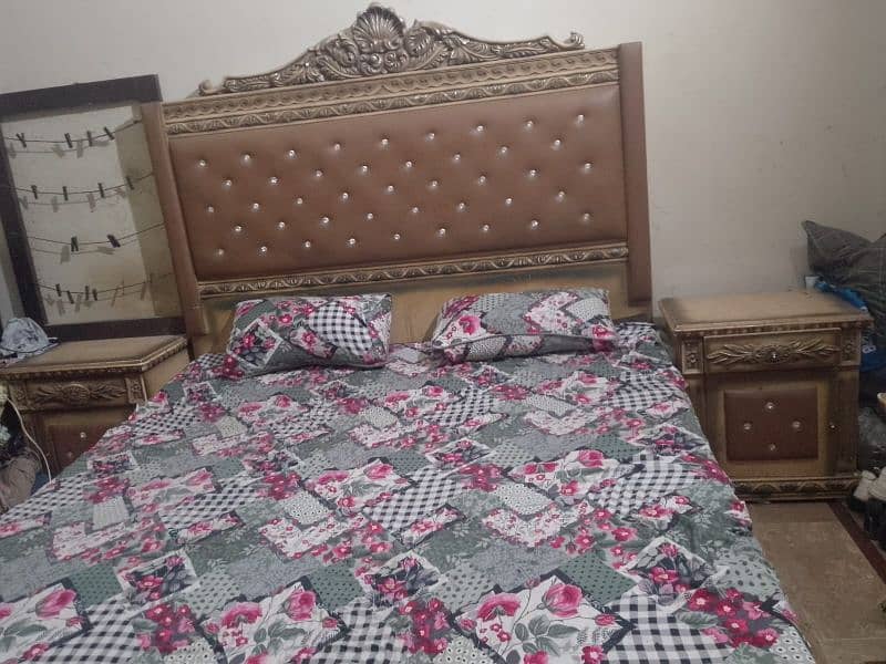 BEDROOM SET FOR SALE 1