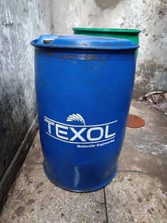 approx 20 plastic / chemical drums for sale